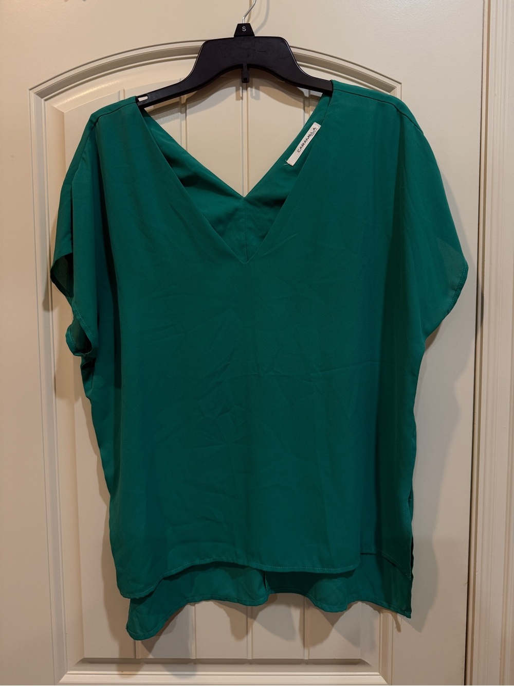 Caramela Green V-Neck Short Sleeve Blouse